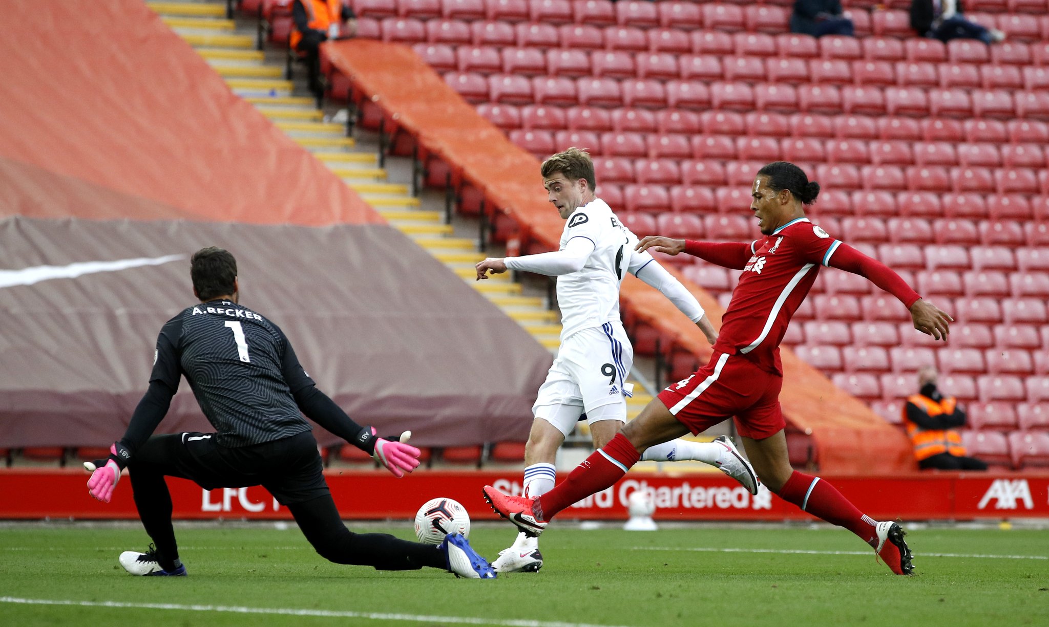 更是其中不 更是其中不